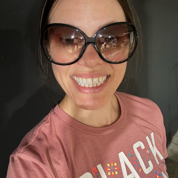 Prada sunglasses - Picture 4 of 5